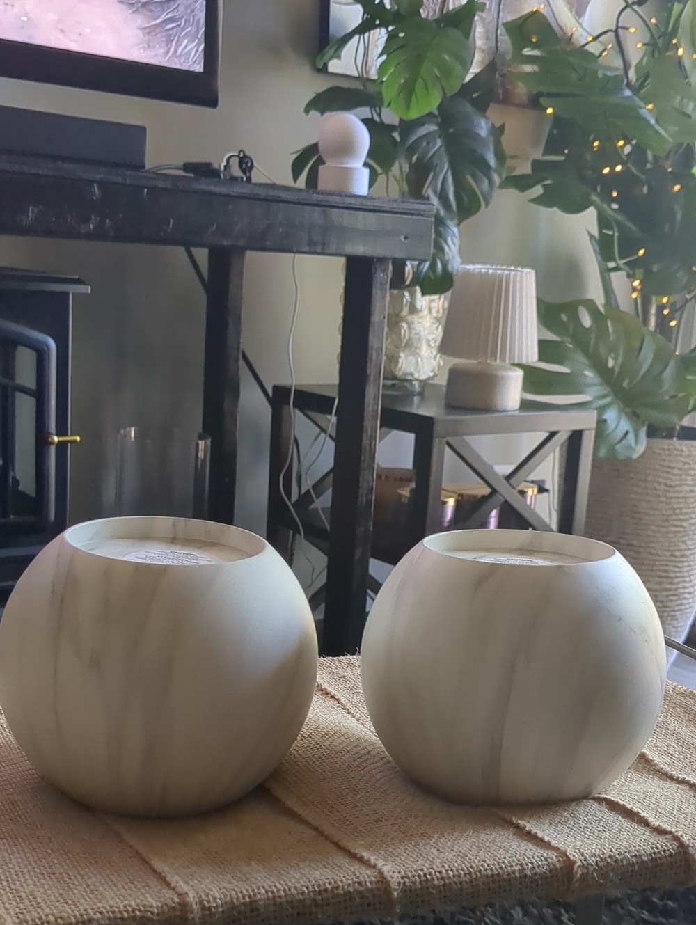 BBW grey and white marble candlel Holders. 2pc Set